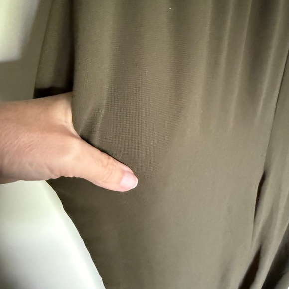 Modcloth‎ Chiffon Olive Green Pink Short Sleeve Jumpsuit Size Medium - Picture 8 of 15